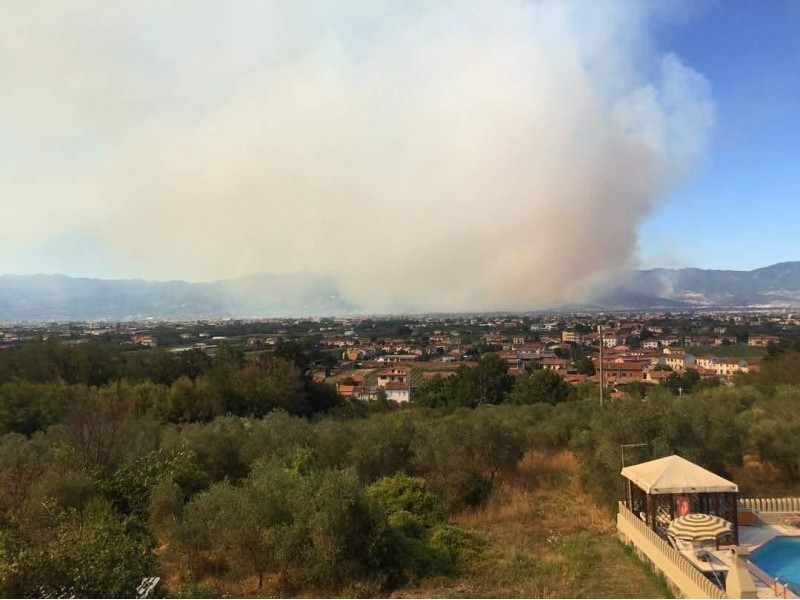 Incendio Montale 